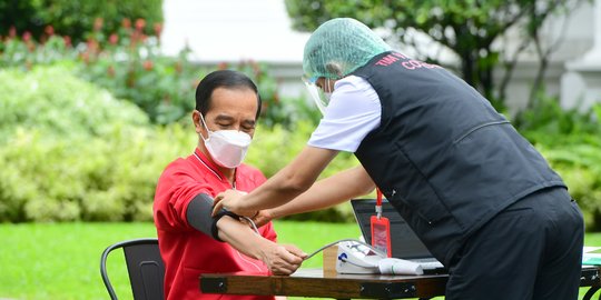 Jokowi: Vaksin Covid Direbutkan 215 Negara, Kita Sudah Dapat Komitmen 426 Juta Dosis