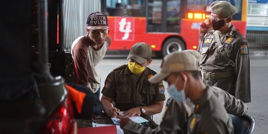 Satpol PP Bekasi Kumpulkan Denda Rp13 Juta dari 368 Pelanggar Protokol Kesehatan