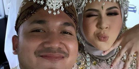 Resmi Berstatus Suami Istri, Kesha Ratuliu Ungkap Rencana Bulan Madu