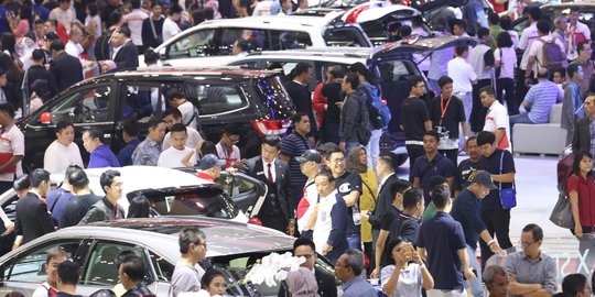 Rakyat Kini Disebut Lebih Butuh Subsidi Gaji Ketimbang Pembebasan Pajak Mobil Baru