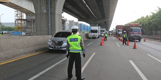 Operasi Yustisi, 300 Kendaraan Menuju Bandung Diputarbalik