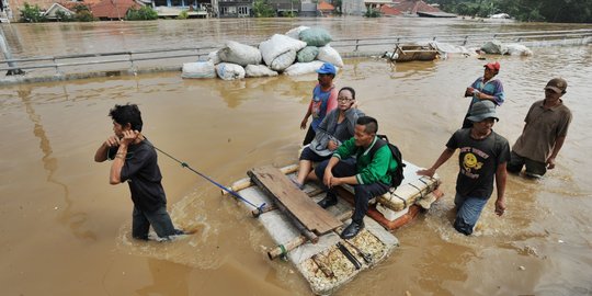 Wagub DKI Sebut Banjir Jakarta Lama Surut Karena Tanahnya Dikeruk
