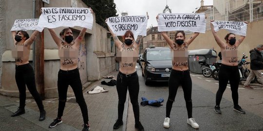 Aksi Femen Tantang Sayap Kanan Catalonia