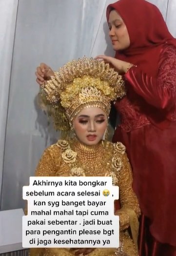 cerita pengantin wanita muntah amp mau pingsan di pelaminan pakai mahkota 4 kilogram