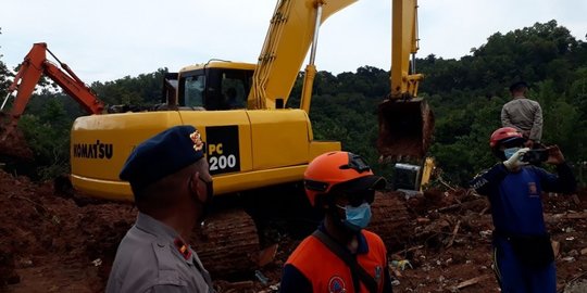 12 Korban Longsor di Nganjuk Berhasil Ditemukan, 10 Orang Tewas