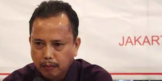 IPW Minta UU ITE Direvisi Agar Polri Tak Sibuk Urusi Perang di Dunia Maya