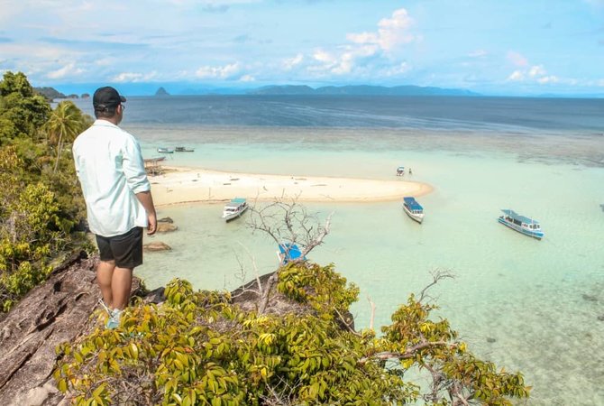 4 potret pulau kalimantung di tapanuli tengah suasana bak maldives