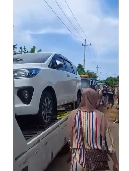 warga satu kampung beli