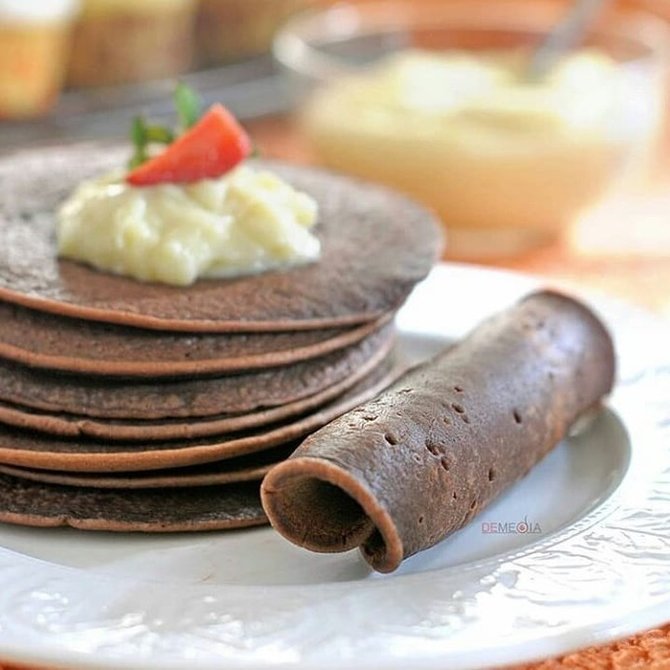 pancake cokelat saus duria