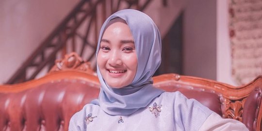 Lirik Lagu Aku Memilih Setia - Fatin Shidqia