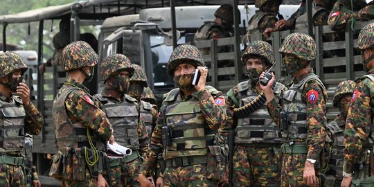 Militer Myanmar Jamin Pemilu Baru, Demonstran Tutup Layanan Kereta Api