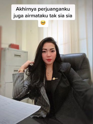 wanita cantik diselingkuhi suami saat hamil tua