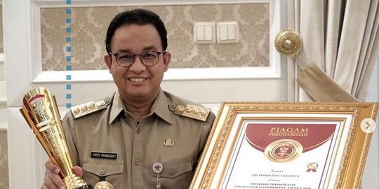 CEK FAKTA: Hoaks Tulisan Anies Baswedan Tentang Beli Penghargaan dan Jabatan