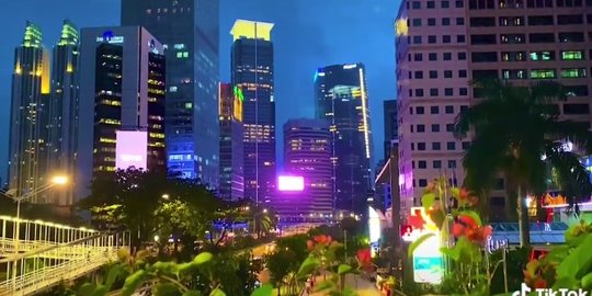 Viral Video 'Wajah' Kota Jakarta Malam Hari Bak di Korea Selatan, Keren Bikin Kagum