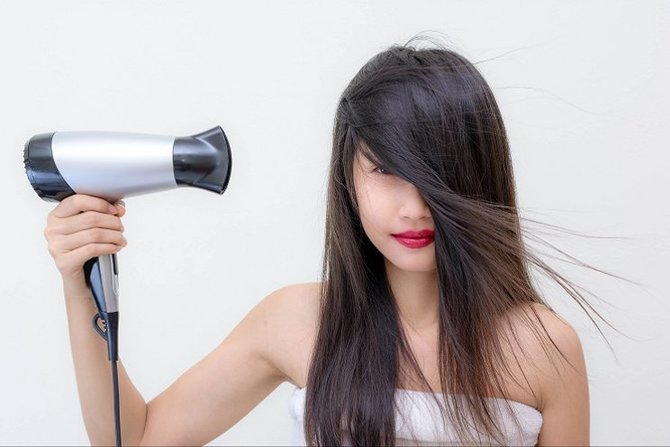 ilustrasi hair dryer