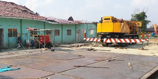 Lubang Semburan Gas Berlumpur di Ponpes Al Ihsan Ditutup Lempengan Besi