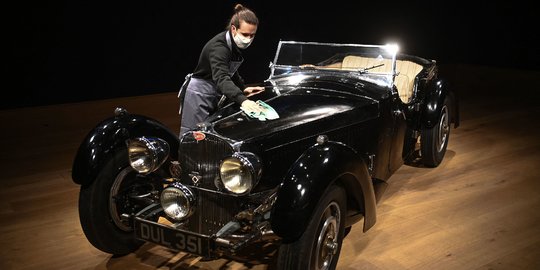 Mobil Antik nan Langka Bugatti Type 57S Siap Dilelang