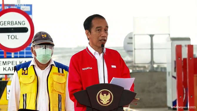 jokowi resmikan tol kayu agung palembang betung