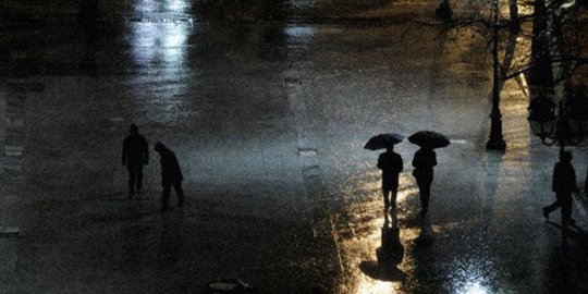 20 Februari 2021, BMKG Prediksi Hujan Ringan dan Lebat di Jakarta