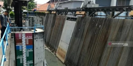 Tiga Pintu Air di Jakarta Berstatus Siaga I