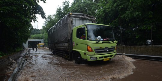 Ini Daftar Sejumlah Ruas Tol Tergenang Air