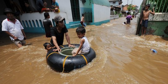 Banjir Merata di Tangerang Akibat Kali Angke Meluap