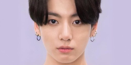 6 Fakta Baru Jungkook BTS, Tak Suka Difoto & Tidur di Kamar Mandi