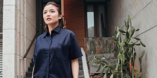 Depan Rumahnya Mulai Banjir, Chelsea Olivia Bersyukur Punya Tetangga Baik