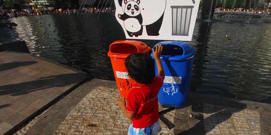 Satgas Covid-19 Minta Pengelola Gedung Sediakan Tempat Sampah Khusus Masker