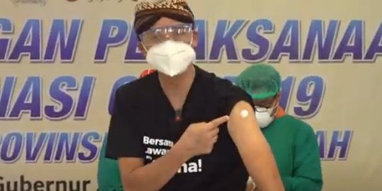 Gubernur Ganjar Siapkan Strategi Percepat Vaksinasi Tahap II