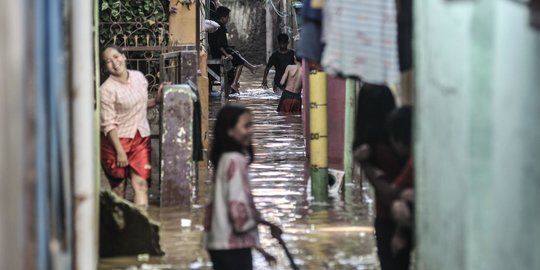 Jakarta Banjir saat Cuaca Ekstrem, Anies Janji Pemprov DKI Tingkatkan Kinerja