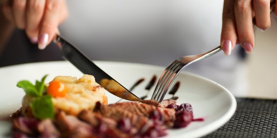 Wali Kota di Prancis Dikecam Karena Hapus Daging dari Menu Makan Siang Sekolah