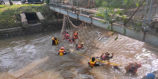 Hanyut 1,5 Kilometer, Bocah Hilang di Aliran Kali River Park Bintaro Ditemukan Tewas