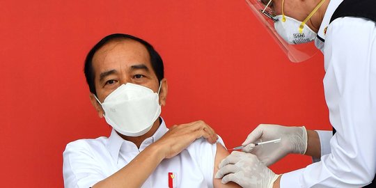 Jokowi: Indonesia Negara Pertama di Asia Tenggara yang Mulai Vaksinasi Covid-19