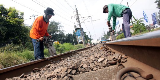 Kereta Api Dari dan Menuju Jakarta Sudah Bisa Melintas di Stasiun Lemahabang