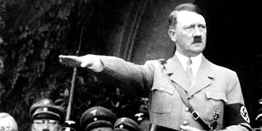 Saat Toilet Adolf Hitler Dilelang Seharga Rp254 Juta, Apa Kelebihannya?