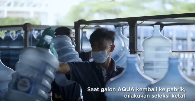 komitmen aqua di hari peduli sampah nasional 2021