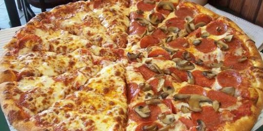 Mencicipi Pizza Andaliman, Kuliner Unik dengan Bumbu Khas Toba yang Kian Diminati