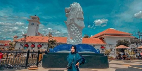 Jadi Spot Foto Favorit, Begini Penampakan Replika Patung Merlion Singapura di Madiun