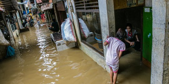 Antisipasi Banjir, BPBD DKI Tambah Perahu Karet ke Wilayah Rawan