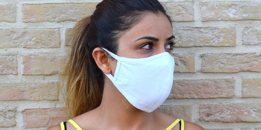 CEK FAKTA: Hoaks Memakai Masker Selama Setahun Bisa Picu Kanker Paru-Paru