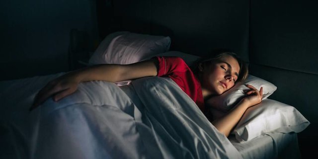 8 Manfaat Tidur Cukup bagi Kesehatan, Salah Satunya Bantu Pertumbuhan Badan