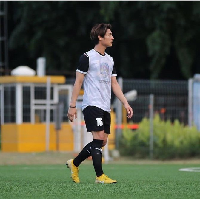 artis yang main di selebritis fc