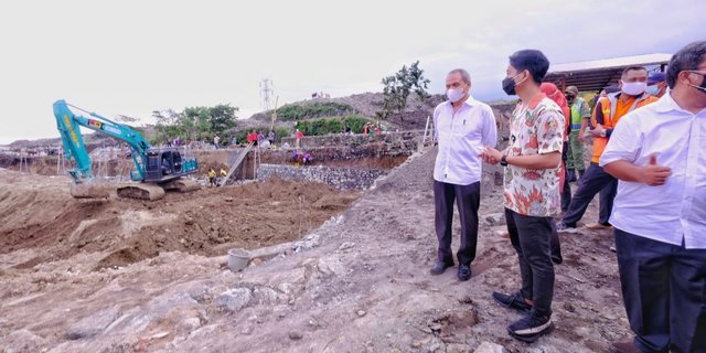 Hari Pertama Dilantik, Gibran Langsung Tinjau Persiapan Vaksinasi hingga Proyek PLTSa