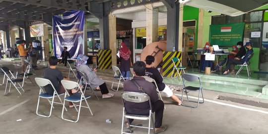 200 Pedagang Pasar di Kota Bandung Mulai Divaksinasi Covid-19