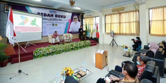 Akademisi Sekolah Bisnis dan Manajemen ITB Apresiasi Buku Karya Azwar Anas