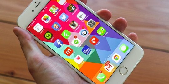 Pasar Smartphone Rekondisi Turun Pada 2020