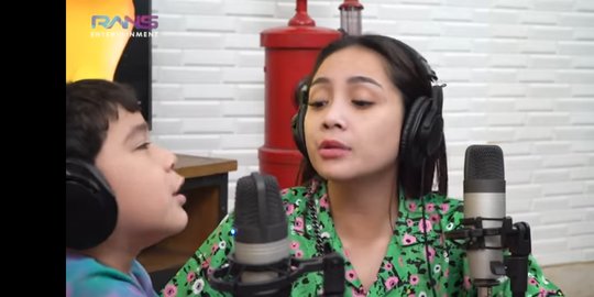 Kena Protes Rafathar, Nagita Slavina Ungkap Alasan Belanja Sampai Mall Tutup