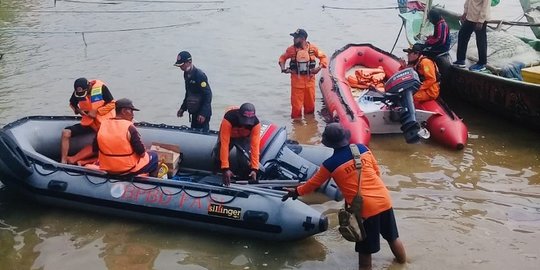 Warga Klaten Terjun ke Sungai Bengawan Solo, Tinggalkan Motor Berpelat Merah