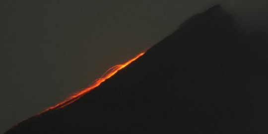 Hingga Pukul 18.00 WIB, Gunung Merapi Tujuh Kali Meluncurkan Guguran Lava